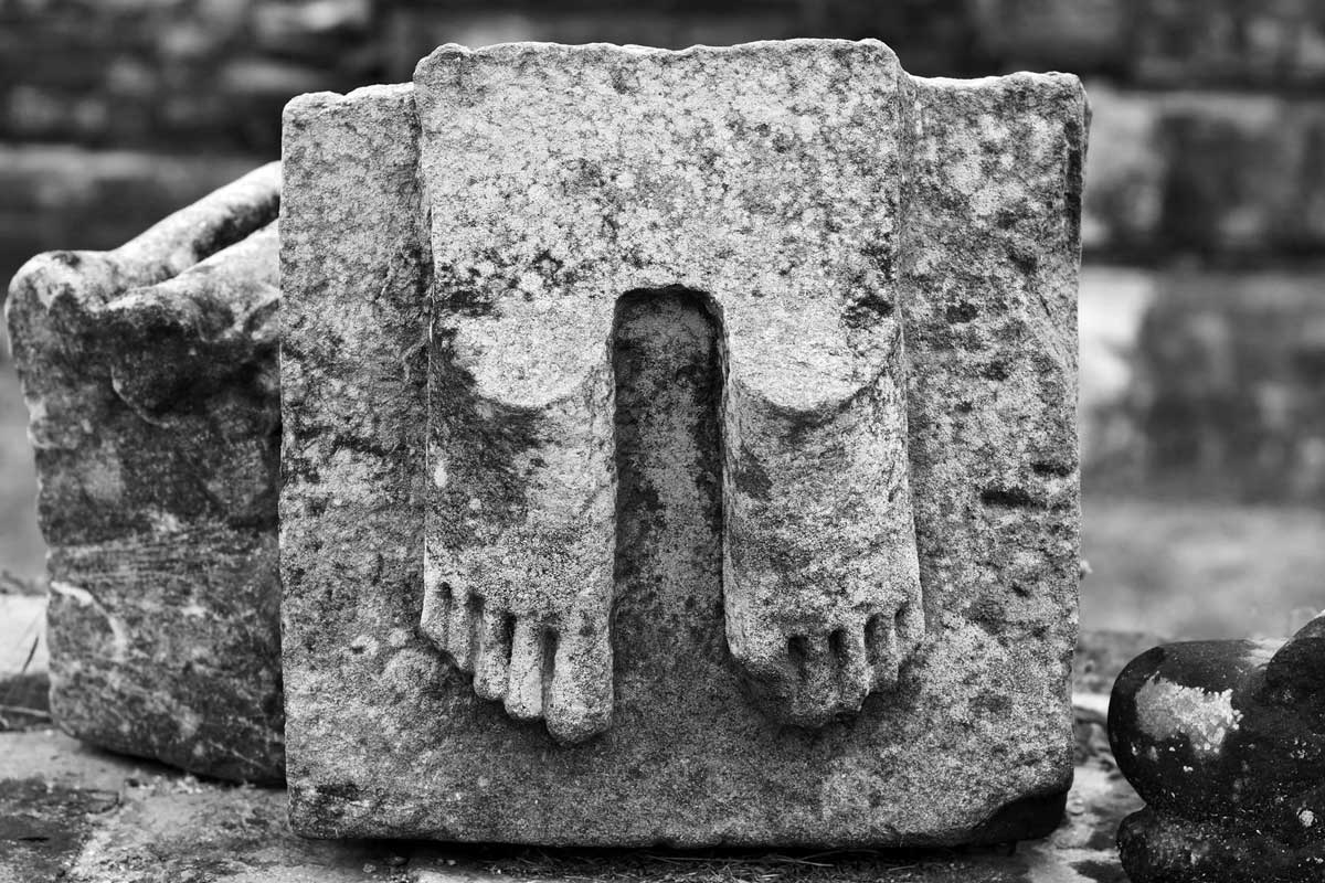 Buddha feet statue